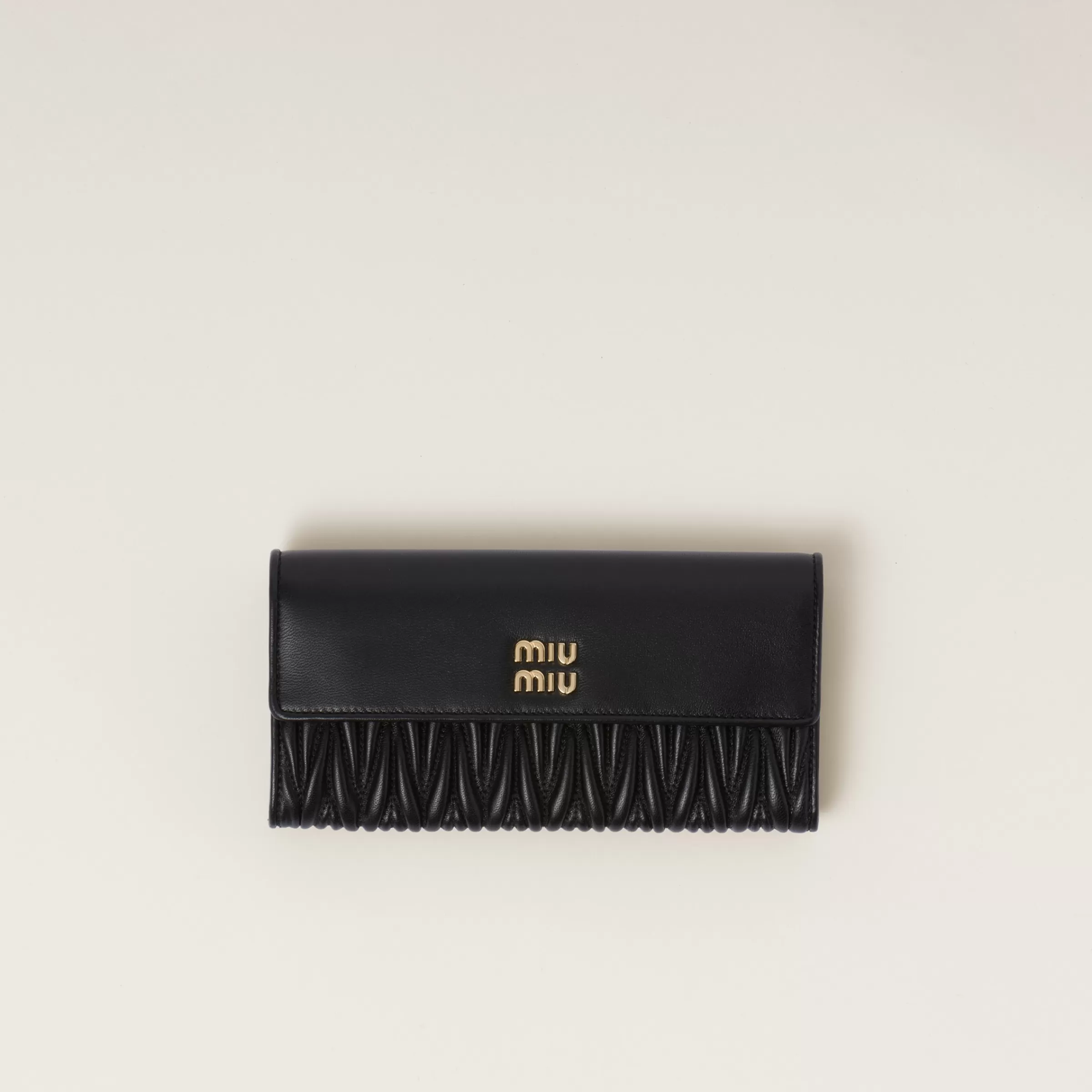 Miu Miu Large Matelassé Nappa Leather Wallet |