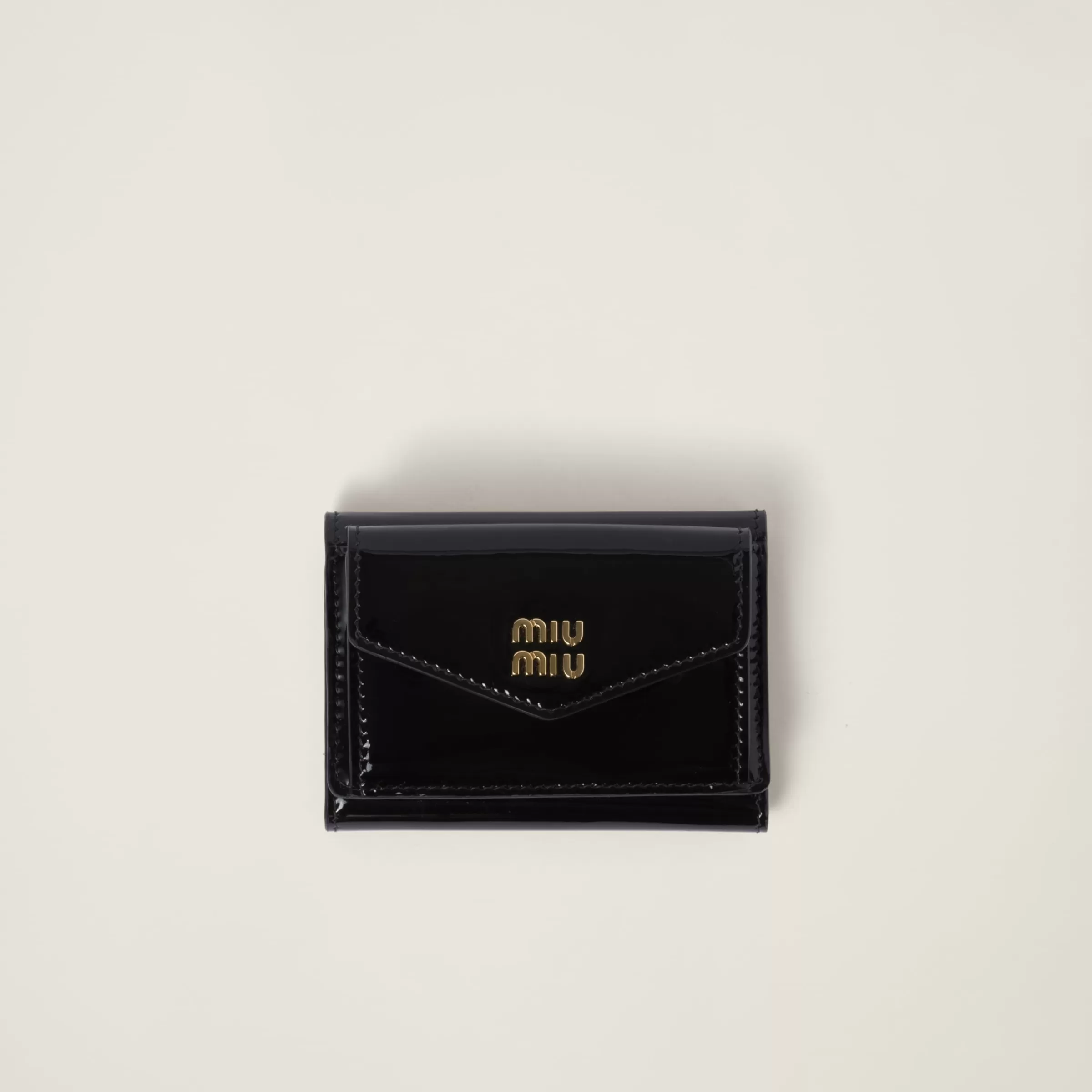 Miu Miu Small Patent Leather Wallet |